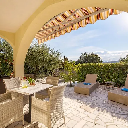 Apartment Moderne Im Erdgeschoss