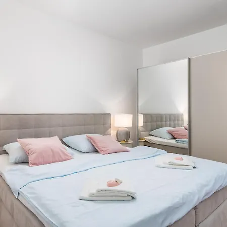 Moderne Im Erdgeschoss Apartment *